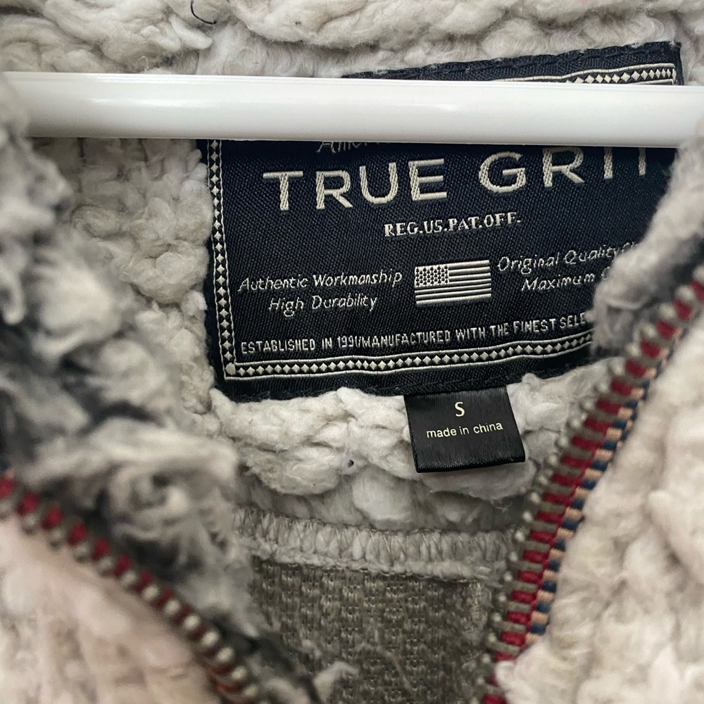 True Grit Pullover - Picture 4 of 6